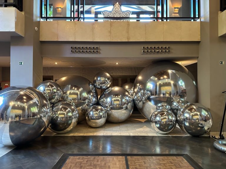 Mirror Ball Hire. Mirror Ball Inflatable. Decorative Inflatable. Chrome Mirror Ball. Silver Mirror Ball. Inflatables for Displays