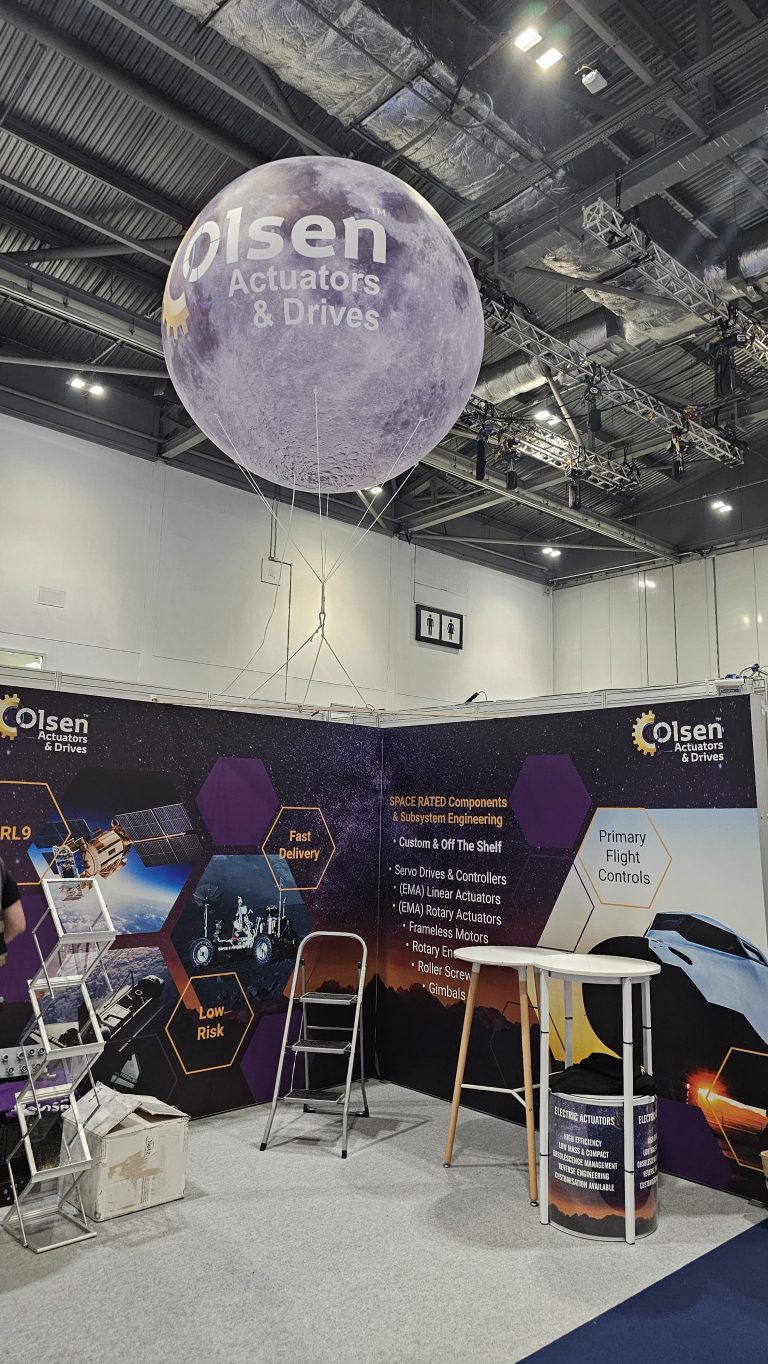 Helium Sphere. Exhibition Sphere. Inflatable at NEC. Inflatable Sphere. Advertising Inflatable