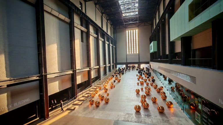 Inflatable Mirror Ball. Gold Mirror Ball. Black Mirror Ball. Inflatable Advertising, Inflatable Marketing. Inflatables for Events. Display Inflatable. Tate Modern