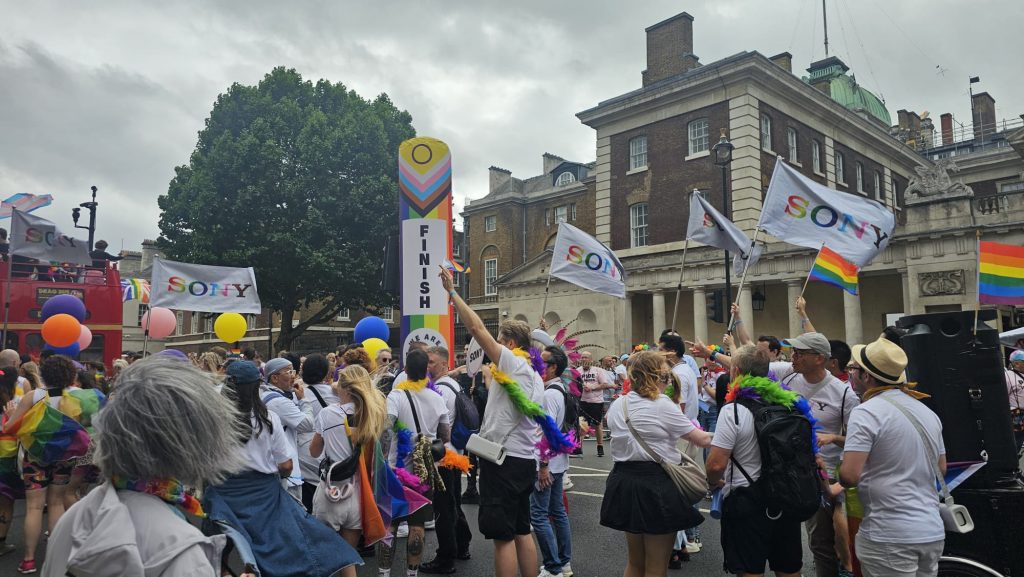 Branded Flags. Inflatable Column. Parade Flags. Display Products. Flags for Parade.