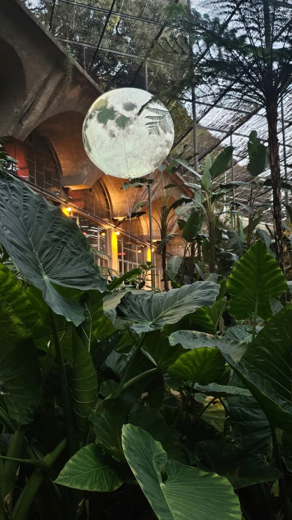 Inflatable Planet. Inflatable Moon. Moon Replica. Sealed Air Moon. Display Inflatable. Moon Hire. Planet Hire.