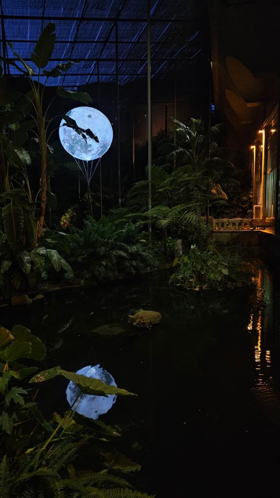 Inflatable Planet. Inflatable Moon. Moon Replica. Sealed Air Moon. Display Inflatable. Moon Hire. Planet Hire.